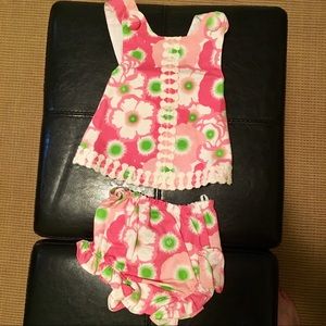 Mud Pie floral pinafore & bloomers set 🌸